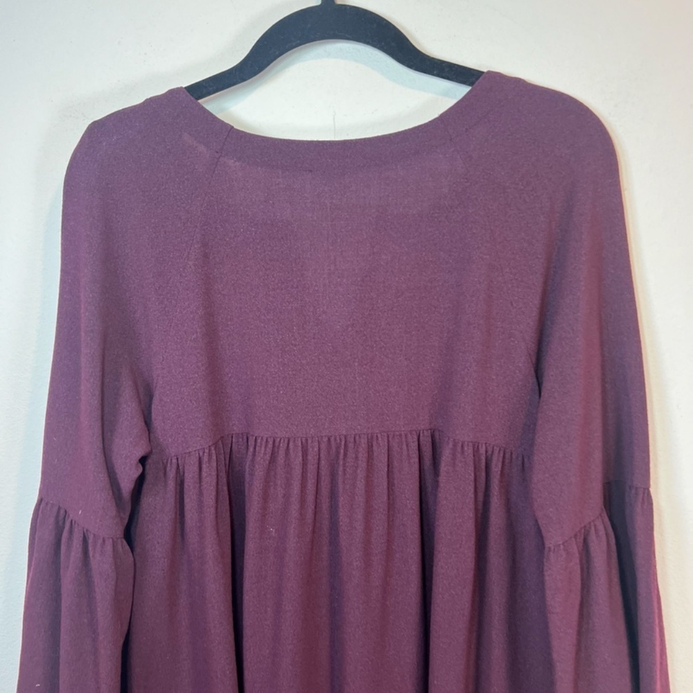 Theory Wool Blend Baby Doll Dress Burgundy V-Neck Bell Sleeves Pleats Sz Medium - Picture 6 of 11